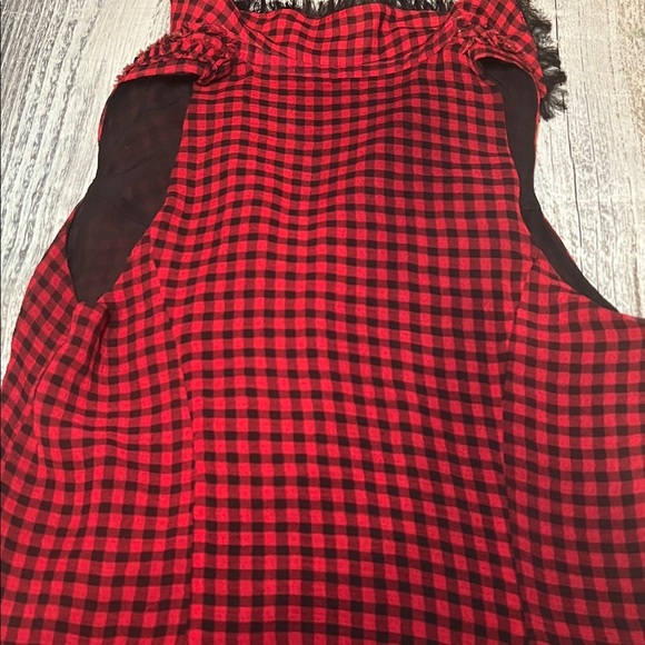 Forever 21 Cirque Red & Black Checkered Sleeveless Button-Down Top – Size M - Picture 10 of 11